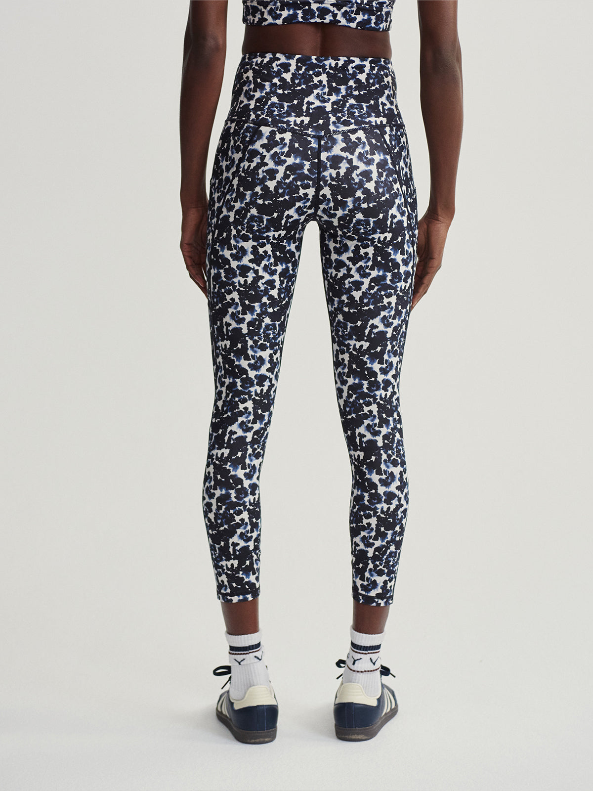 Ink Block Floral Form High 25" Leggings