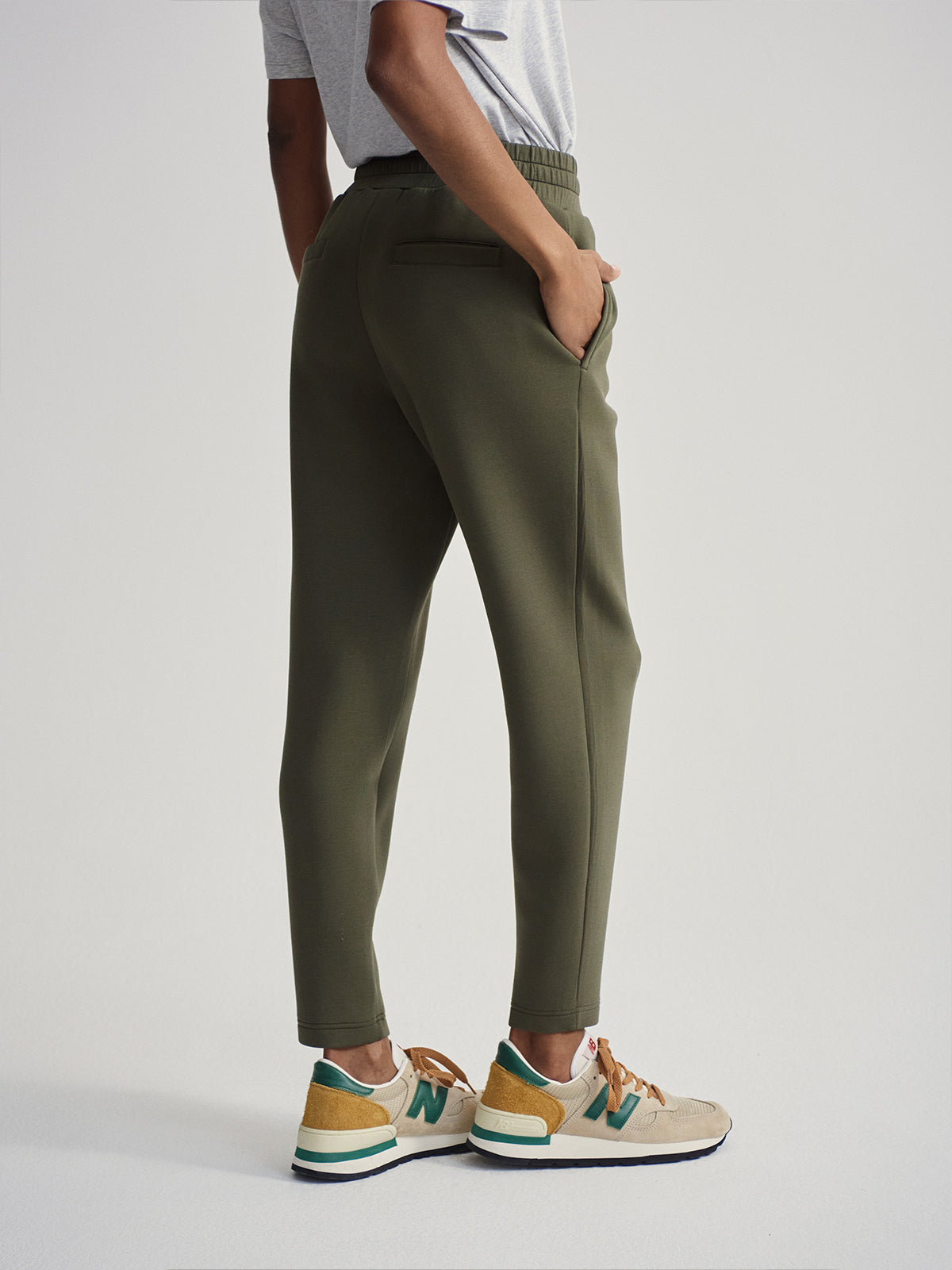 Olive Night The Slim Pant 27.5"