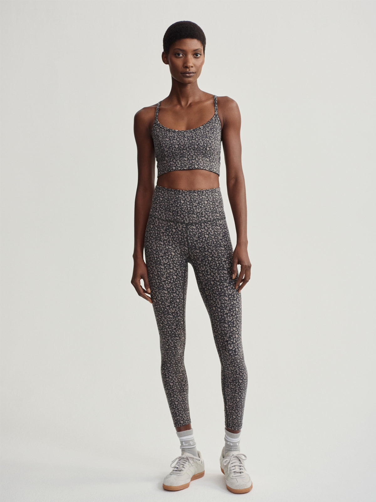 Twilight Feather Move High Rise 25" Leggings
