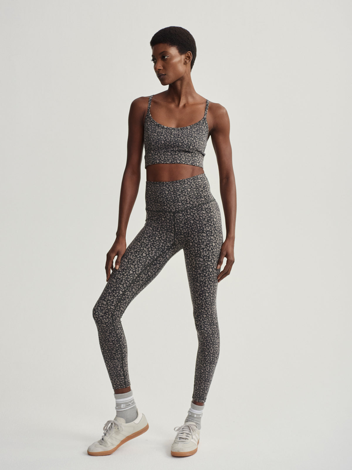 Twilight Feather Move High Rise 25" Leggings