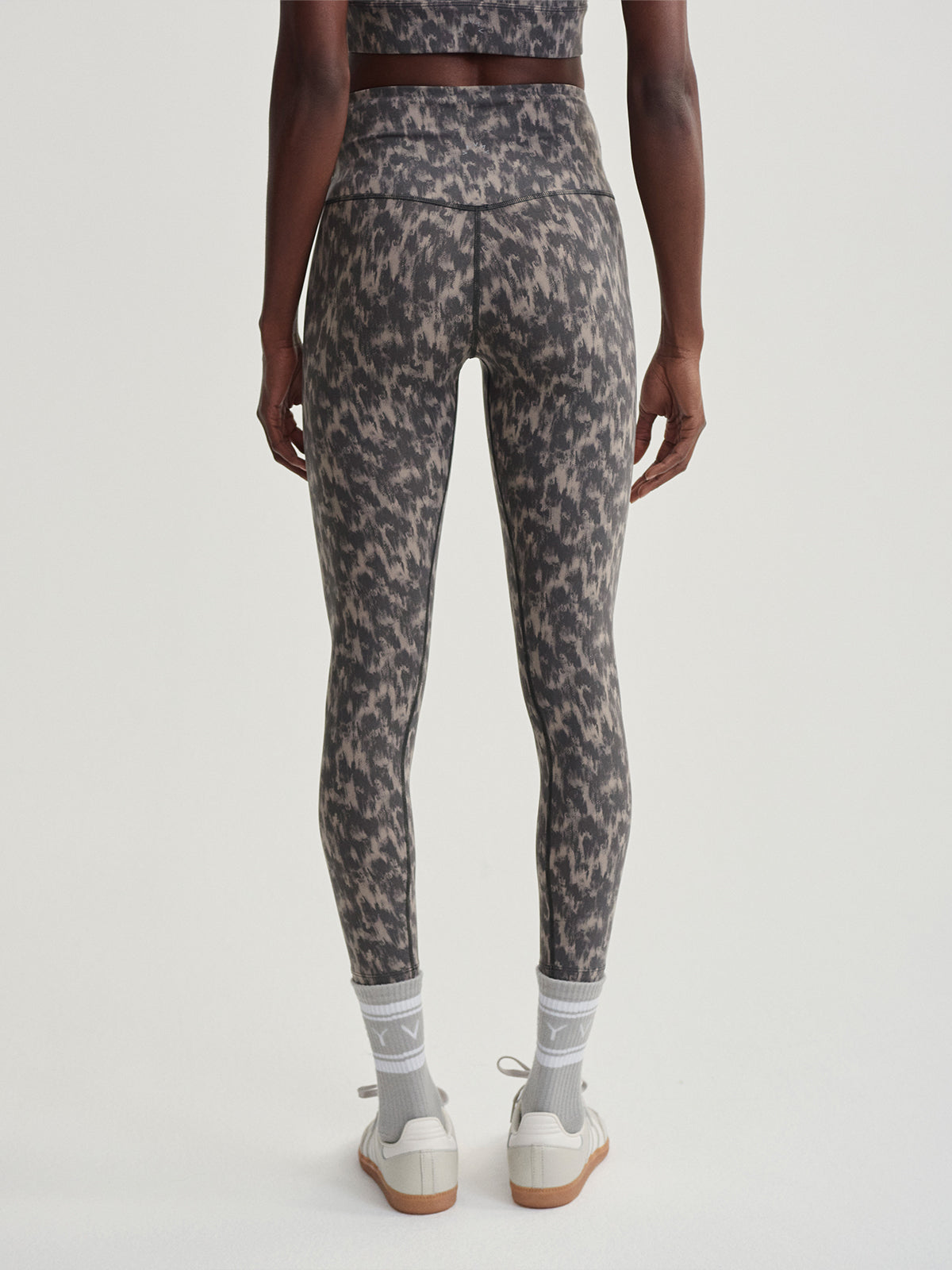 Abstract Motion Texture Move High Rise 25" Leggings