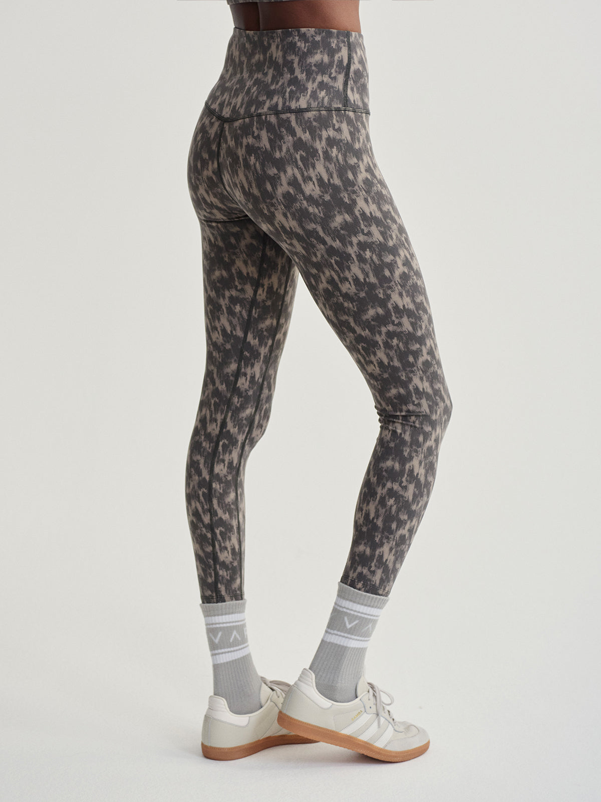 Abstract Motion Texture Move High Rise 25" Leggings