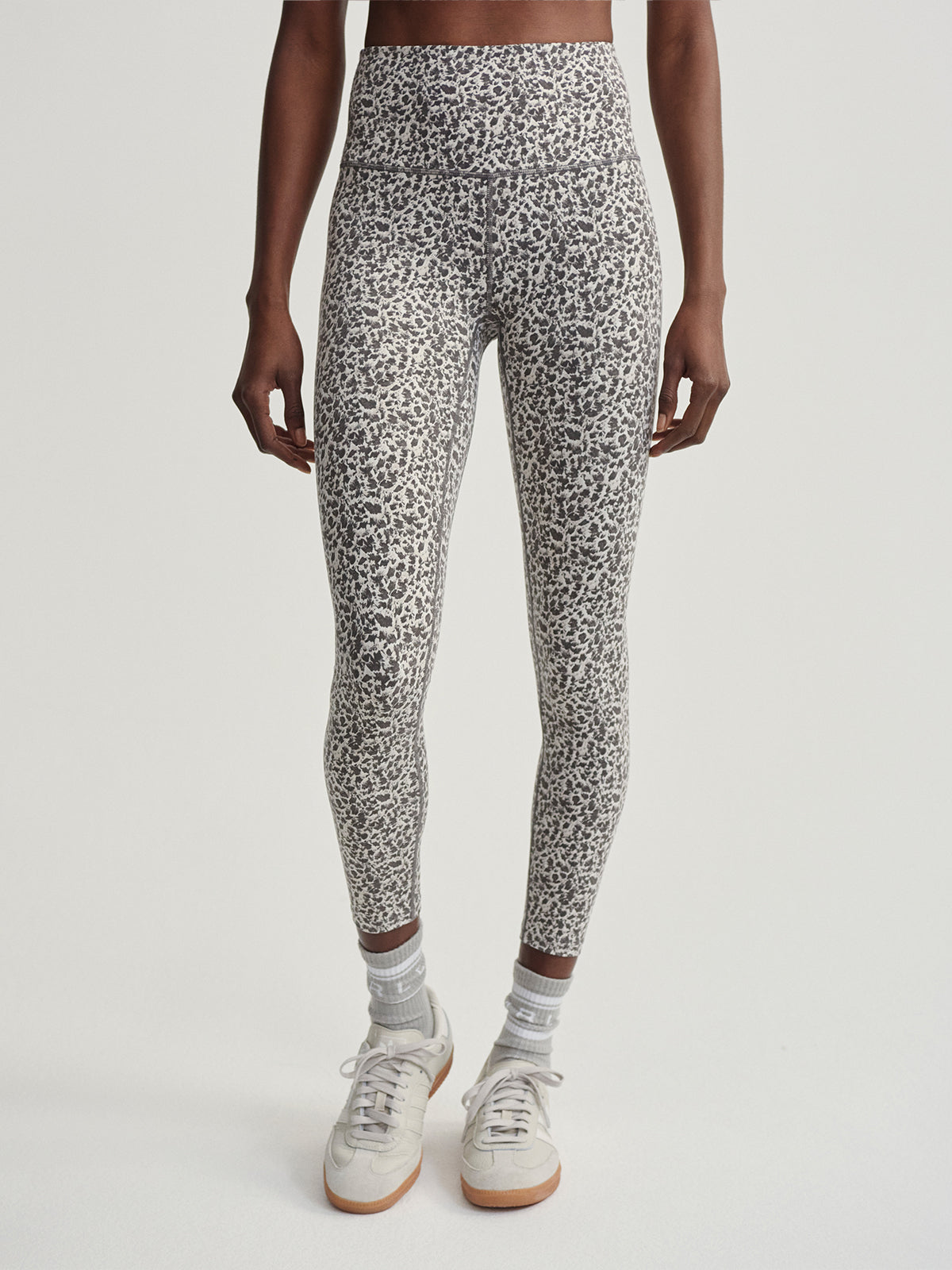 Aurora Feather Move High Rise 25" Leggings