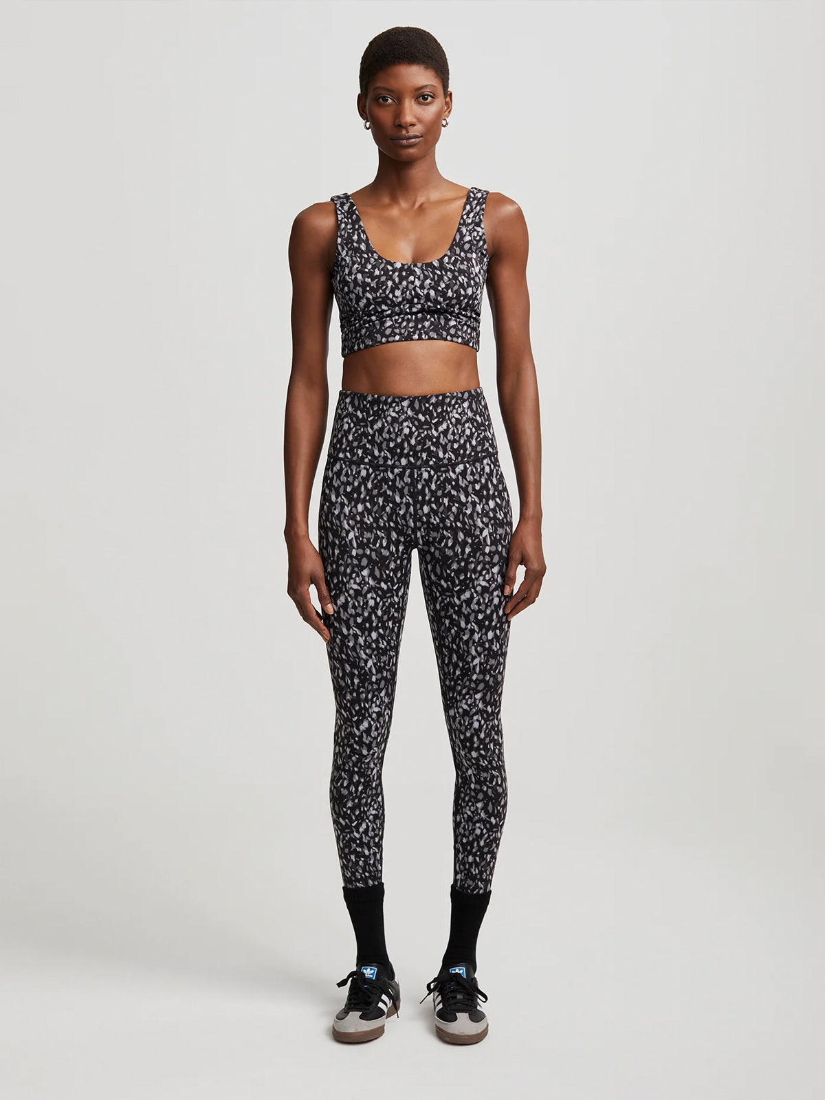 Deep Motion Petal Form High 25" Leggings