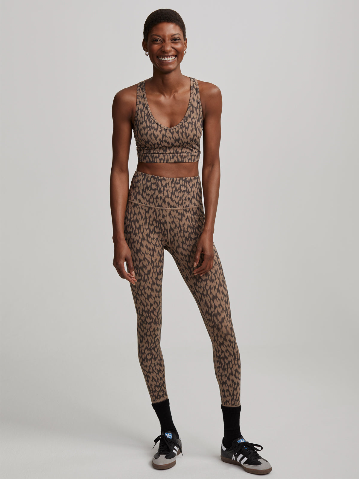 Cocoa Etched Animal Form Park Sports Bra