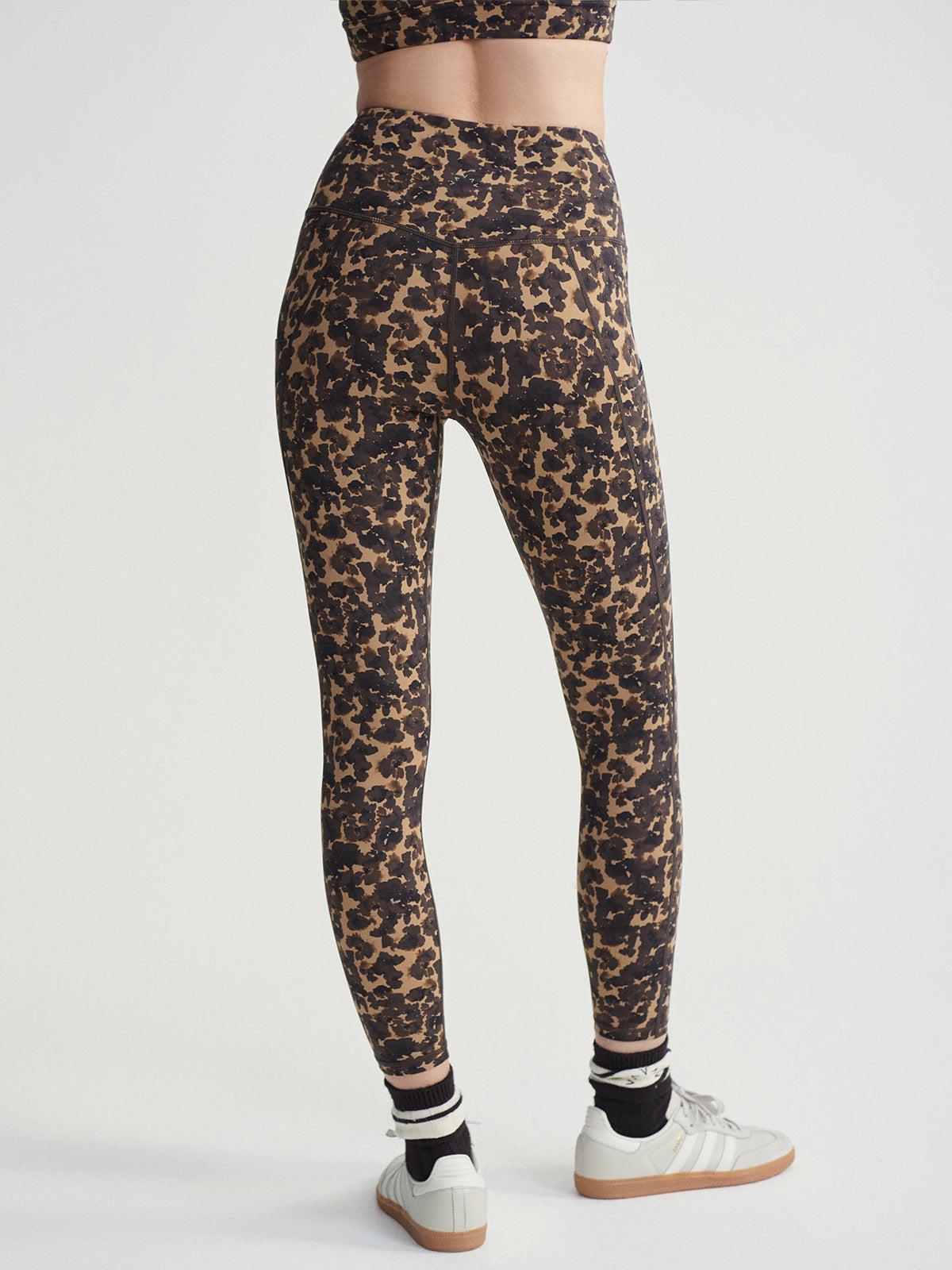 Cocoa Block Floral Form High 25" Pocket Leggings