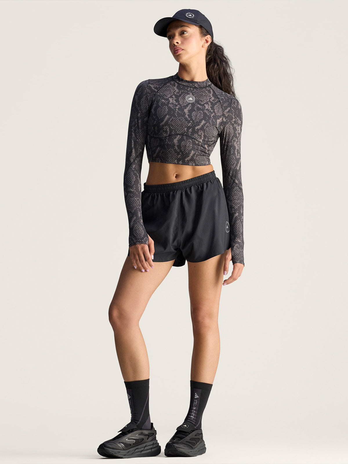 Charcoal and Black Snake Print TruePurpose Training Long-Sleeve Cropped Top
