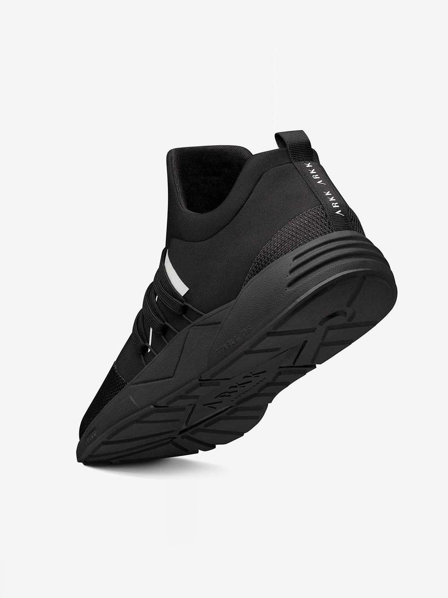 Raven Mesh S-E15 All Black Sneakers