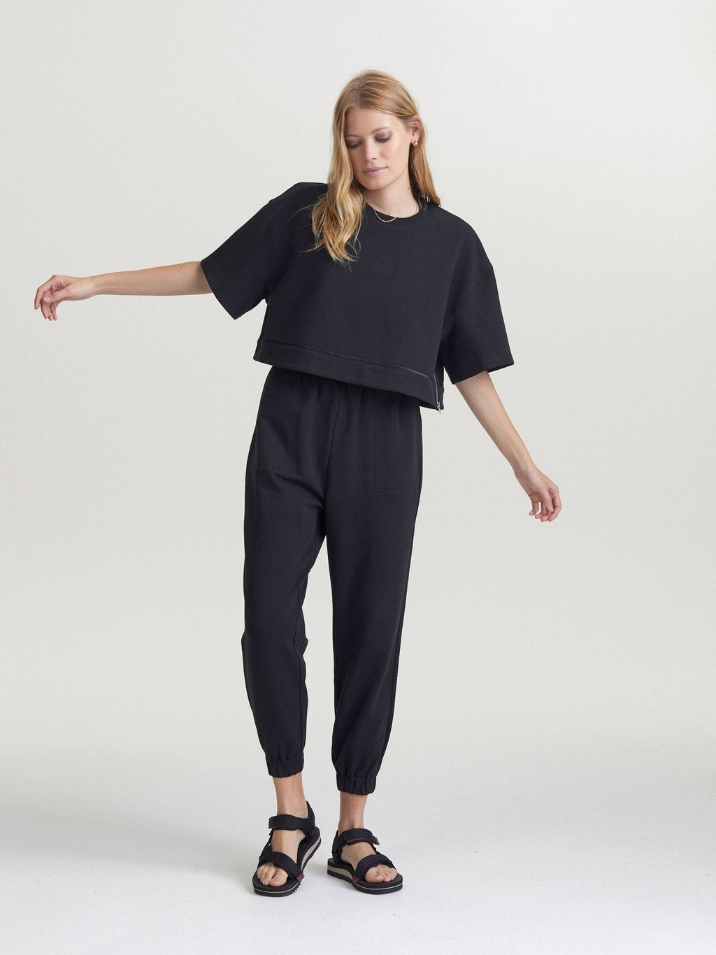 Black Fenton Sweatshirt
