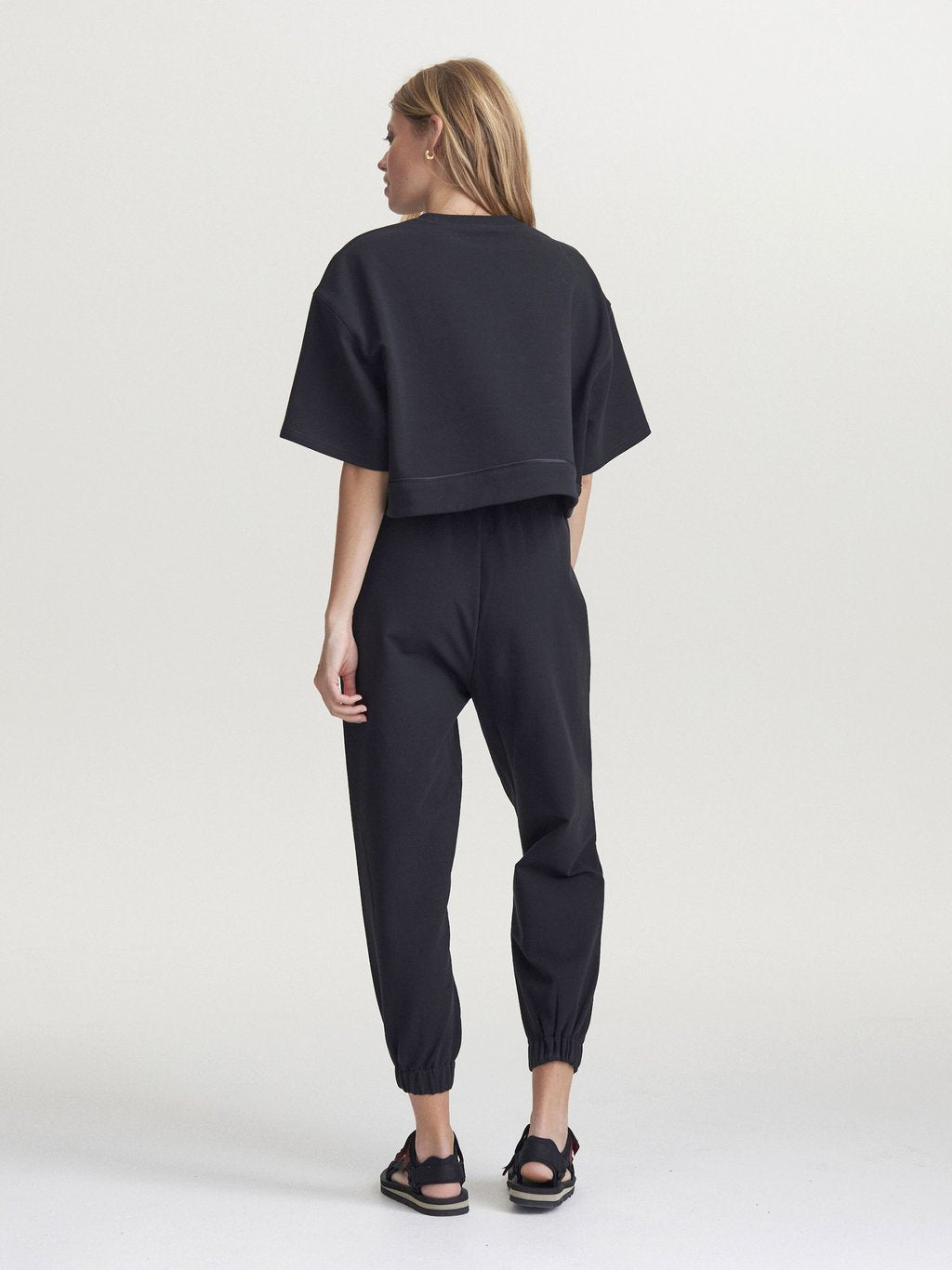 Black Fenton Sweatshirt