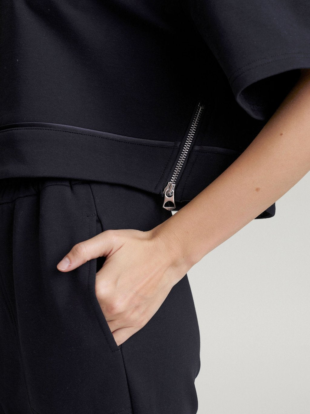 Black Fenton Sweatshirt
