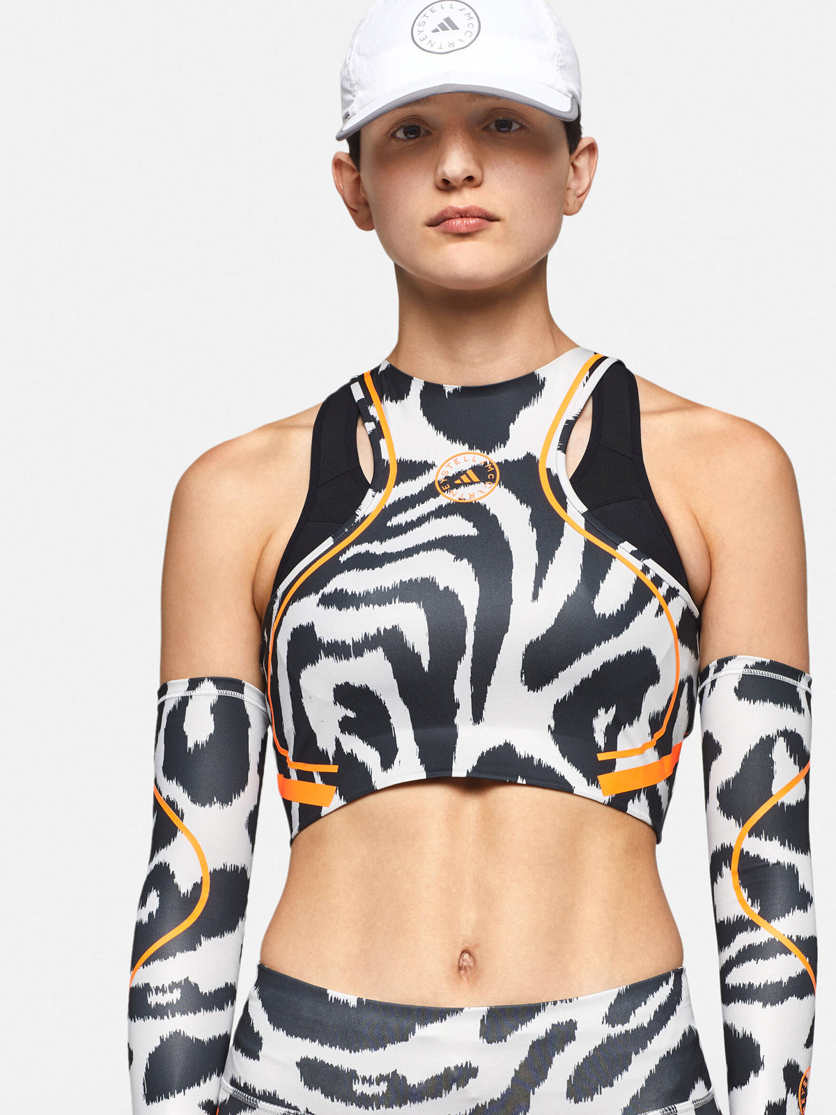 Chalk Pearl Leopard Print TruePace Running Crop Top with Arm Guards