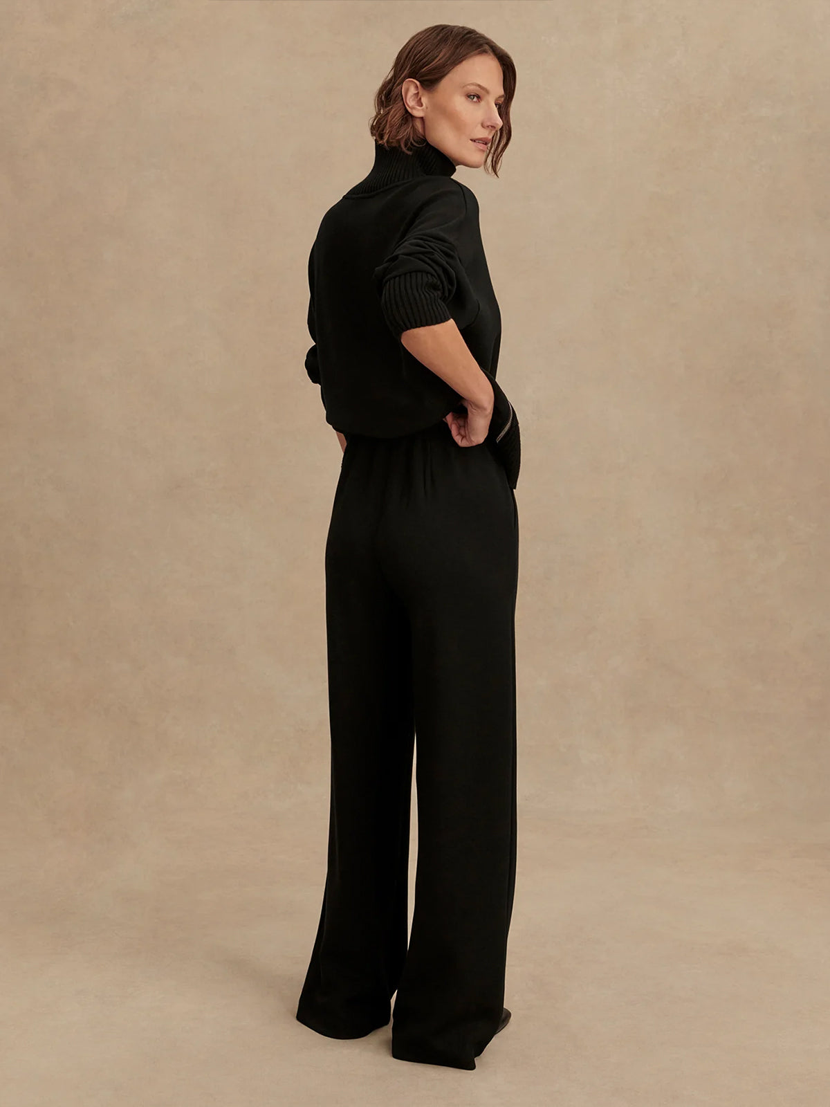 Black The Extra Wide Leg Pant 29.5&quot;