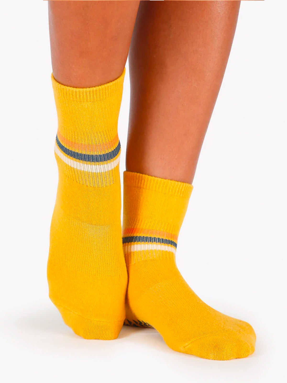 Golden Phoebe Ankle Grip Socks